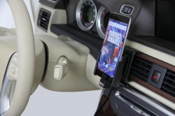 Support voiture Brodit OnePlus 3 avec chargeur allume cigare - Avec rotule orientable. Réf 512905