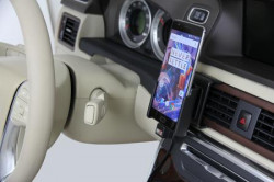 Support voiture Brodit OnePlus 3 avec chargeur allume cigare - Avec rotule. Avec câble USB. Réf 521905