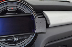 Fixation voiture Proclip  Brodit Mini Cooper  SEULEMENT pour les modèles avec: Visual Boost et Navigation XL Écran 8,20 cm. Réf 855168