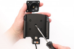 Support actif avec câble USB-C et adaptateur allume-cigare, équipé de ports USB-A et USB-C. Avec rotule orientable. Compatible 12/24 Volts - 721443