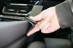 Fixation Audi e-tron GT. Réf Brodit 835739