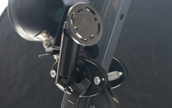 Fixation chariot élévateur - compatible tube de 5 à 130 mm. Réf Brodit 215677