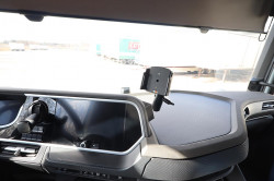 Fixation véhicule DAF XD/XF/XG/XG+. Réf Brodit 213592