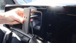 ProClip pour Ford Transit Courier. Réf Brodit 856111