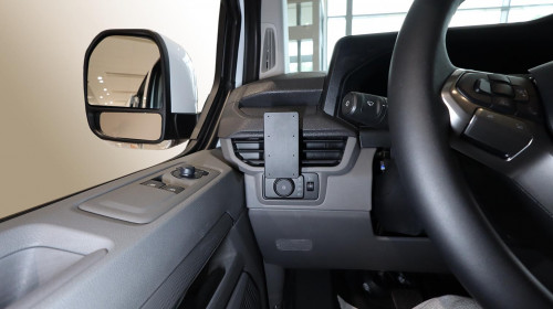 Fixation Ford Transit Custom. Réf Brodit 806240