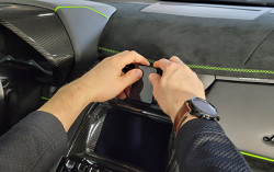 Fixation proclip Lamborghini Aventador. Réf Brodit 855744