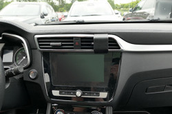 Fixation voiture MG ZS. Réf Brodit 855690