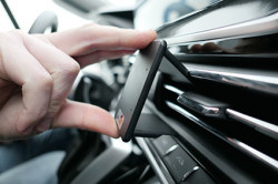 Fixation Maxus e-Deliver. Réf Brodit 855723