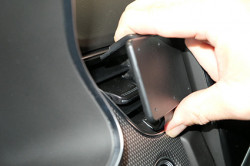 Fixation voiture Renault Arkana. Réf Brodit 855713