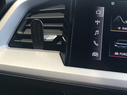 Fixation voiture Audi Q4. Réf Brodit 855691