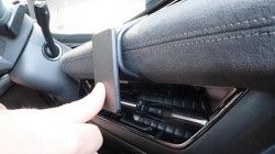 Fixation voiture Audi Q6. Réf Brodit 856114