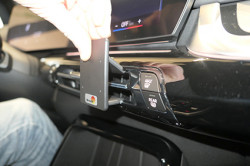 Fixation voiture BMW X1 U11. Réf Brodit 855845