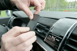 Fixation proclip pour DS 7 Crossback. Réf Brodit 855625