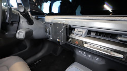 Fixation voiture pour Kia EV3. Réf Brodit 856266