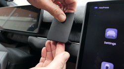 Fixation voiture Kia Nio EL7. Réf Brodit 855871