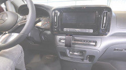 Fixation voiture Mercedes Benz Vito. Réf Brodit 856278