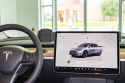 Fixation voiture Tesla Y. Réf Brodit 856037
