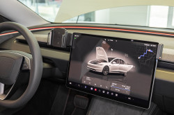 Fixation voiture Tesla 3. Réf Brodit 856113