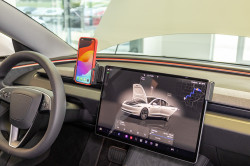 Fixation voiture Tesla 3. Réf Brodit 856113
