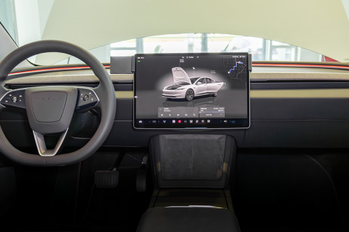 Fixation voiture Tesla 3. Réf Brodit 856113