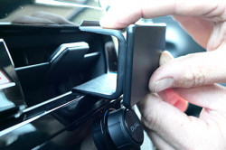 Fixation voiture Toyota Camry. Réf Brodit 855694
