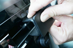 Fixation voiture Toyota Camry. Réf Brodit 855694