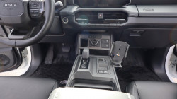 Fixation véhicule Toyota Hilux (pour véhicule électrique uniquement). Réf Brodit 836317