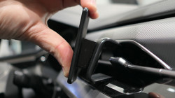 Fixation Volkswagen Arteon. Réf Brodit 856031