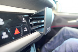 Fixation Volkswagen T7 Multivan. Réf Brodit 855736