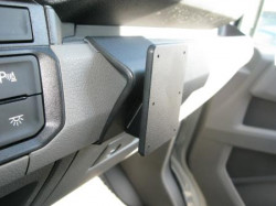 Fixation voiture Volkswagen Crafter/MAN TGE. Réf Brodit 213532