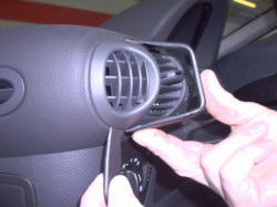 Fixation voiture Proclip  Brodit Mercedes Benz Vaneo Réf 803047