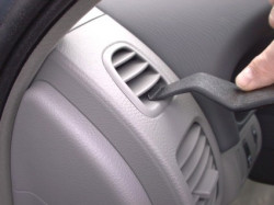Fixation voiture Proclip  Brodit Renault Laguna Réf 803066