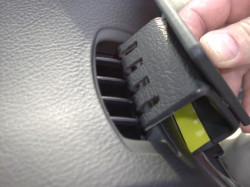 Fixation voiture Proclip  Brodit Toyota Avensis Verso Réf 803069