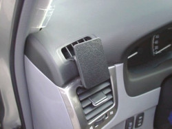 Fixation voiture Proclip  Brodit Toyota Avensis Verso Réf 803069