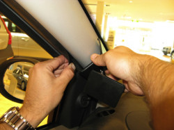 Fixation voiture Proclip  Brodit Renault Twingo Réf 804209