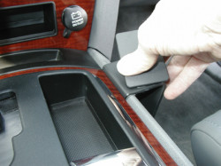 Fixation voiture Proclip  Brodit Jeep Commander Réf 833699