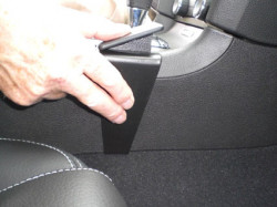 Fixation voiture Proclip  Brodit Ford Mustang Réf 834366