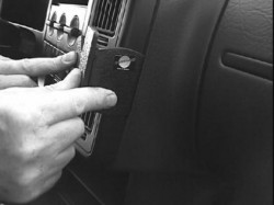 Fixation voiture Proclip  Brodit Volvo 440/460 Réf 851841