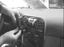 Fixation voiture Proclip  Brodit Volvo S40 Réf 852283