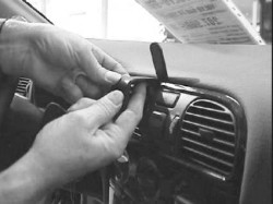 Fixation voiture Proclip  Brodit Volvo S40 Réf 852283