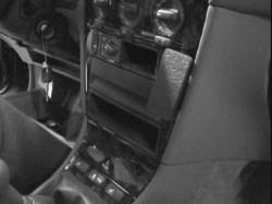 Fixation voiture Proclip  Brodit Volvo S40 Réf 852406