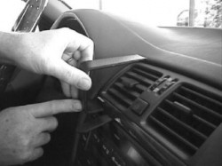 Fixation voiture Proclip  Brodit Lexus LS Series  PAS pour tableau de bord avec le navigateur. Réf 852666