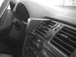 Fixation voiture Proclip  Brodit Lexus LS Series  PAS pour tableau de bord avec le navigateur. Réf 852666