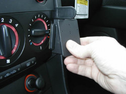 Fixation voiture Proclip  Brodit Mazda 3 Réf 853371