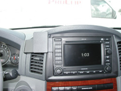 Fixation voiture Proclip  Brodit Jeep Grand Cherokee  SEULEMENT pour les modèles avec option GPS d'origine. Réf 853698