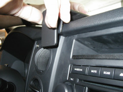 Fixation voiture Proclip  Brodit Jeep Commander Réf 853701