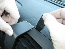 Fixation voiture Proclip  Brodit Hummer H3 Réf 853702