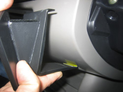 Fixation voiture Proclip  Brodit Mitsubishi L200 Réf 853713