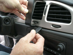 Fixation voiture Proclip  Brodit Chevrolet Monte Carlo Réf 853855