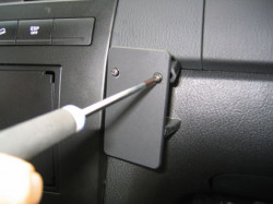 Fixation voiture Proclip  Brodit Ssang Yong Rexton Réf 853952